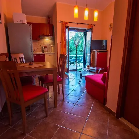 Apartment Fuer 3 Personen Ca 27 Qm In Rakalj, Istrien Bucht Von Rasa *